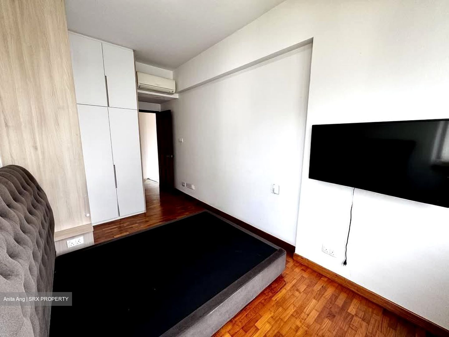 Simsville (D14), Condominium #566468711